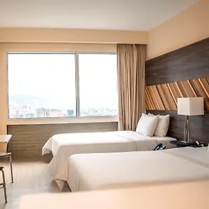 4* מלון V Grand Hotel, A Member Of Radisson Individuals